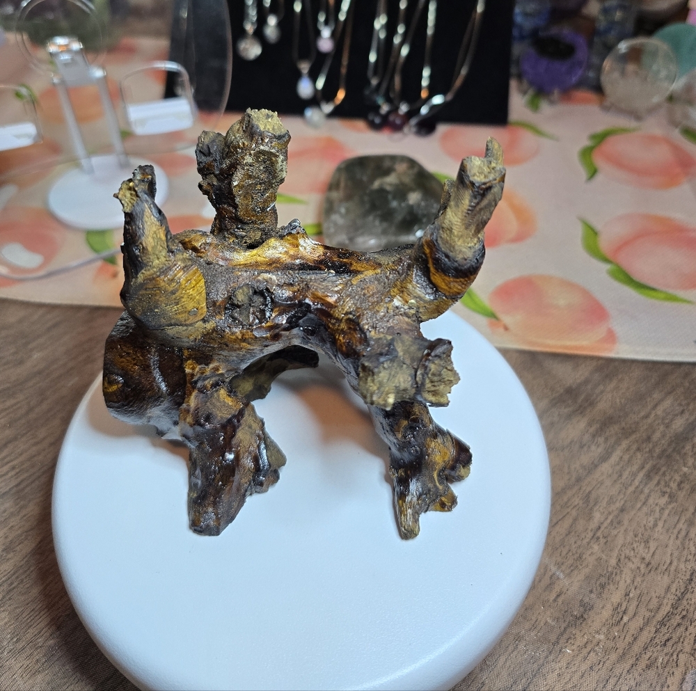 Garden Quartz Crystal Scenery Carving - Picture 11 of 12